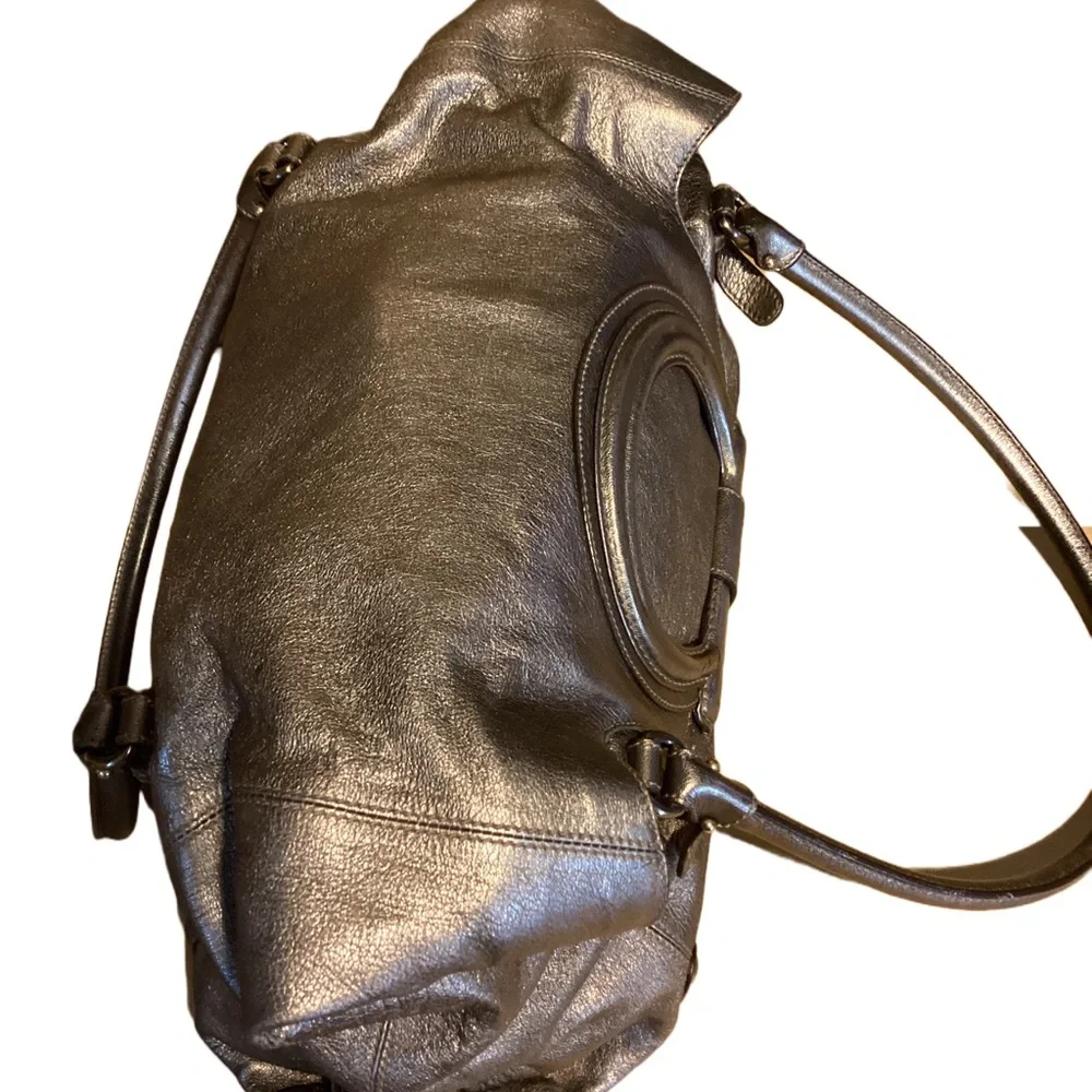 SALVATORE FERRAGAMO METALLIC SILVER/BRONZE LEATHER FOLD OVER SHOULDER BAG